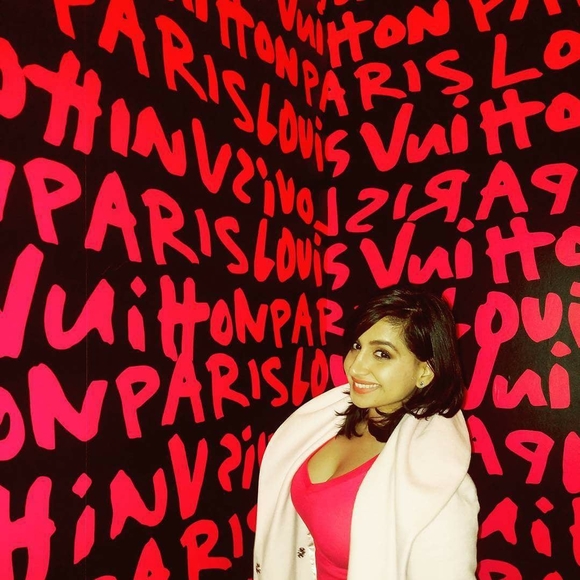 Meet your Posher, Mehria - Picture 5 of 8